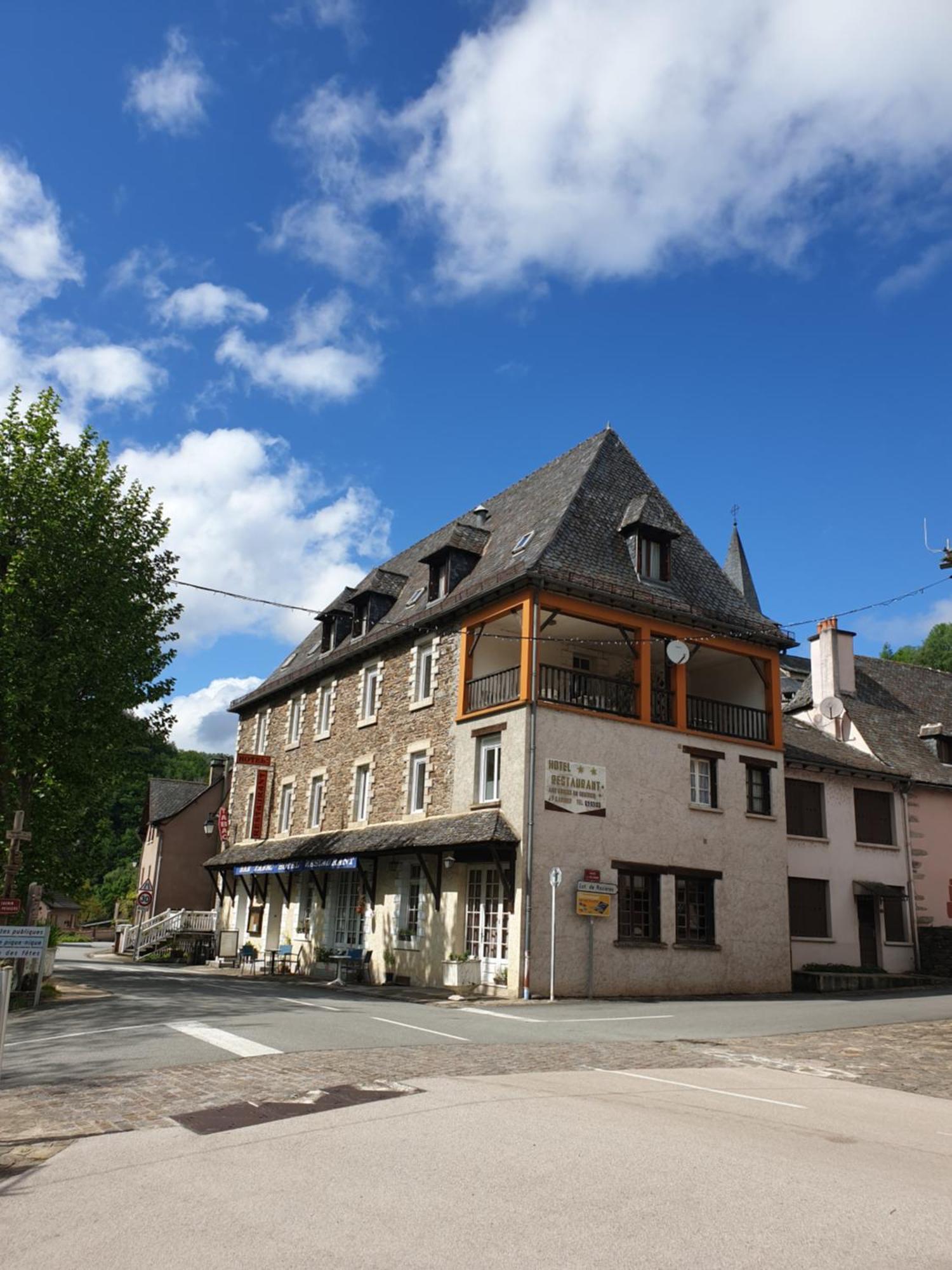 Aux Gorges Du Dourdou Hotel Conques-en-Rouergue Екстериор снимка